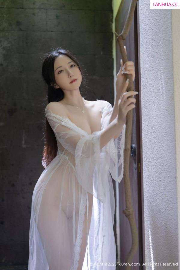 鱼子酱fish  [XiuRen]高清写真图 2025.04.18 No.10173 鱼子酱Fish 轻透连衣裙第53张图片